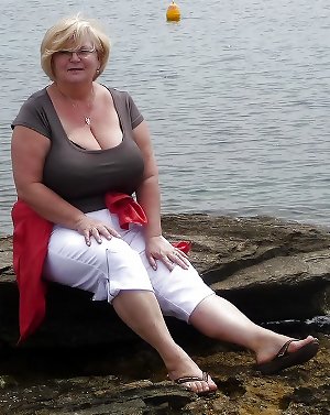 Mature-BBW-Ladies 77